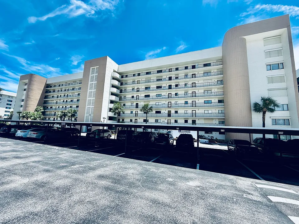 250 S Sykes Creek Pkwy #307