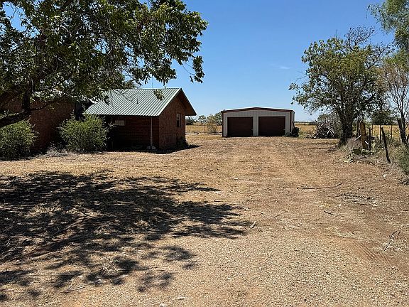 4th image of 2421 County Road 475