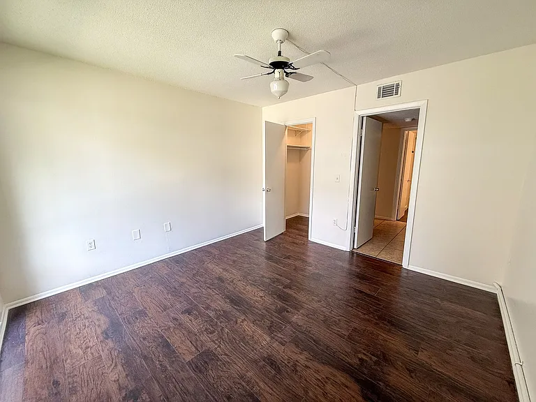 1700 SW 16th Ct #M26 — Photo 12