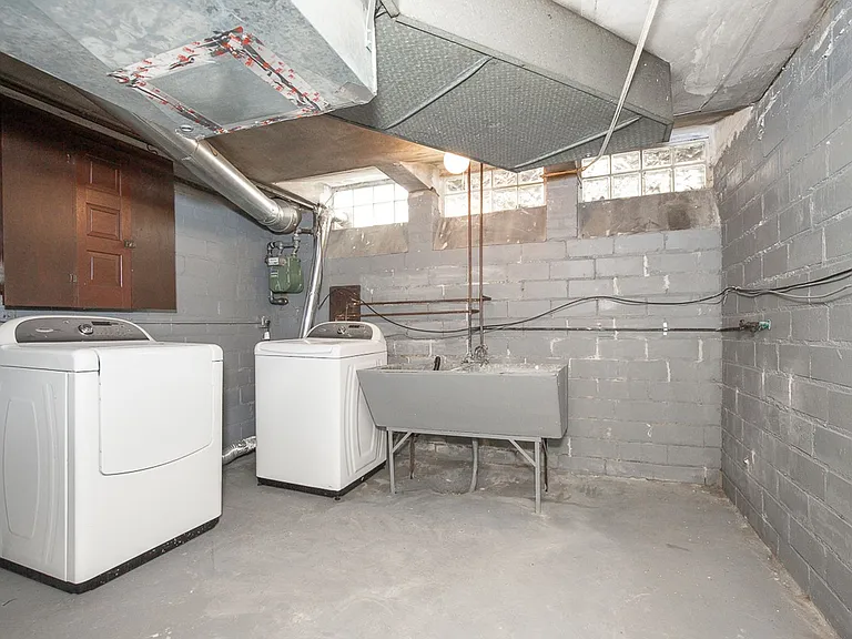3715 Avalon Rd — Photo 29