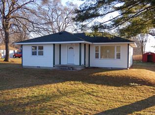9303 Carr Rd, Saint Charles, MI 48655
