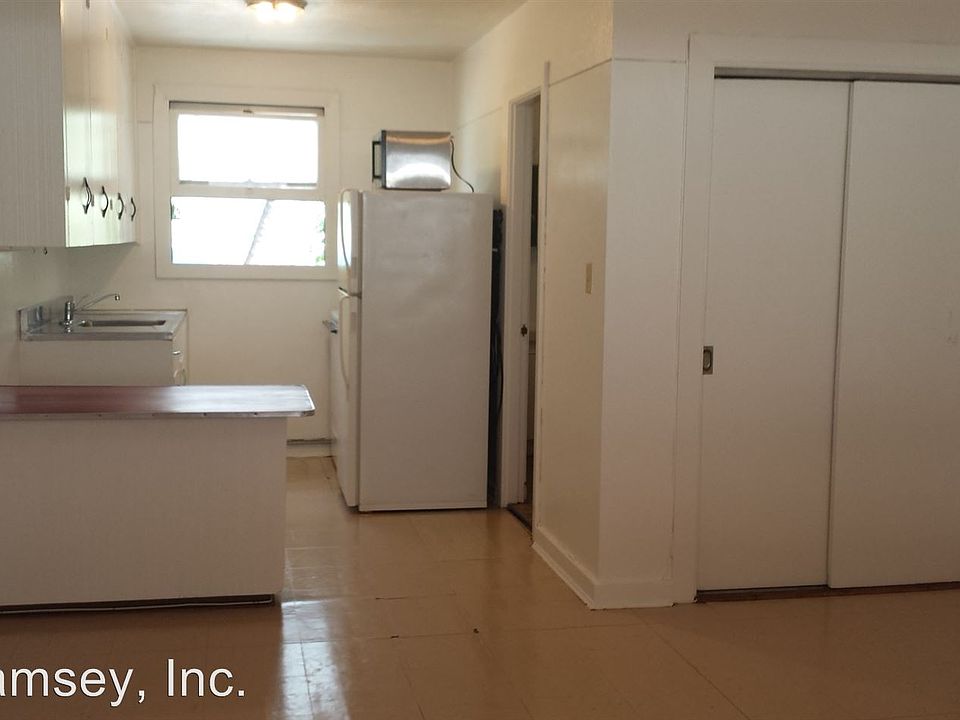 2nd image of 2449 Kuhio Ave APT C
