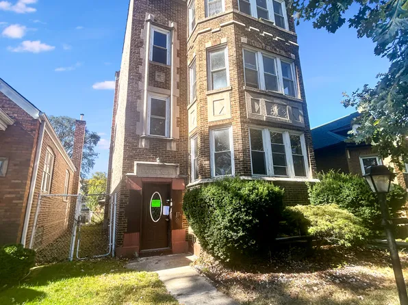 8422 S Yates Blvd, Chicago, IL 60617