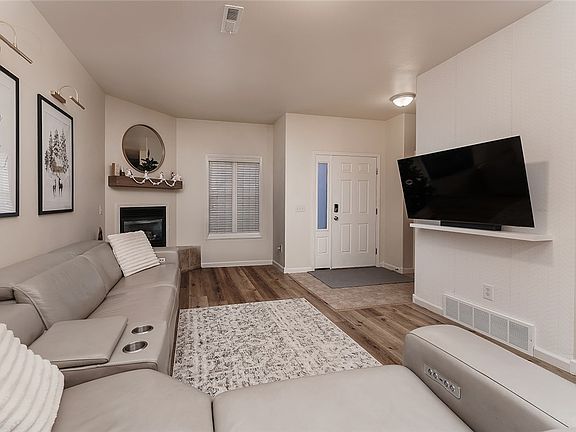 3rd image of 476 African St