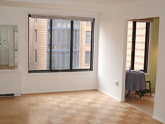 Sunny rooms. Eat-in kitchen