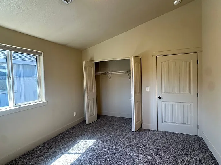 20159 Merriewood Ln — Photo 18