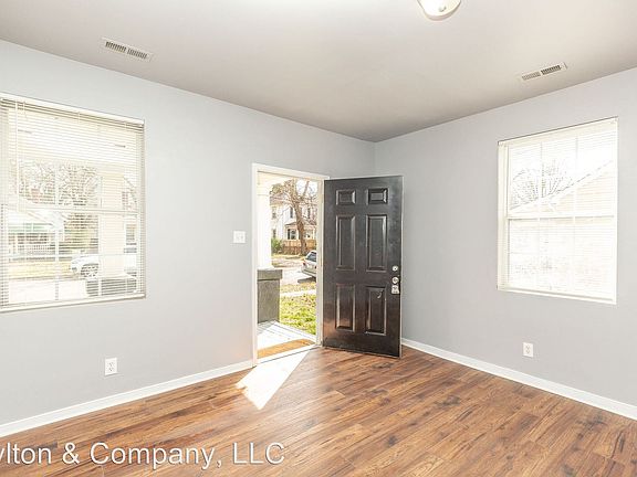 3rd image of 1817 Ingram Ave