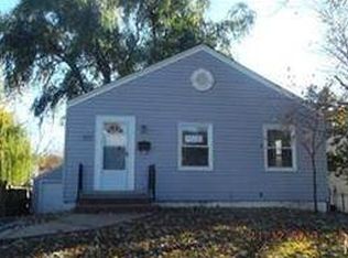 10224 Saint Arthur Ln, Saint Ann, MO 63074
