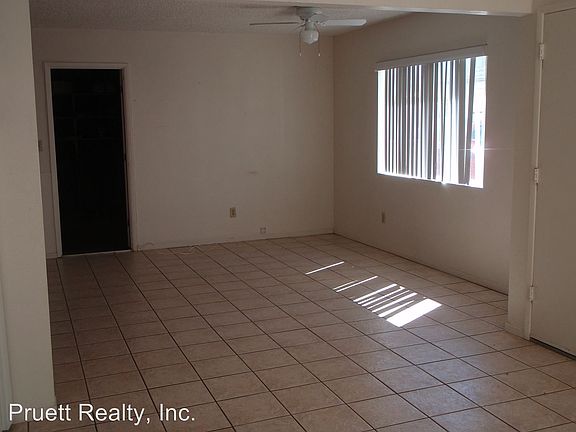 4th image of 4757 Bermuda Ave