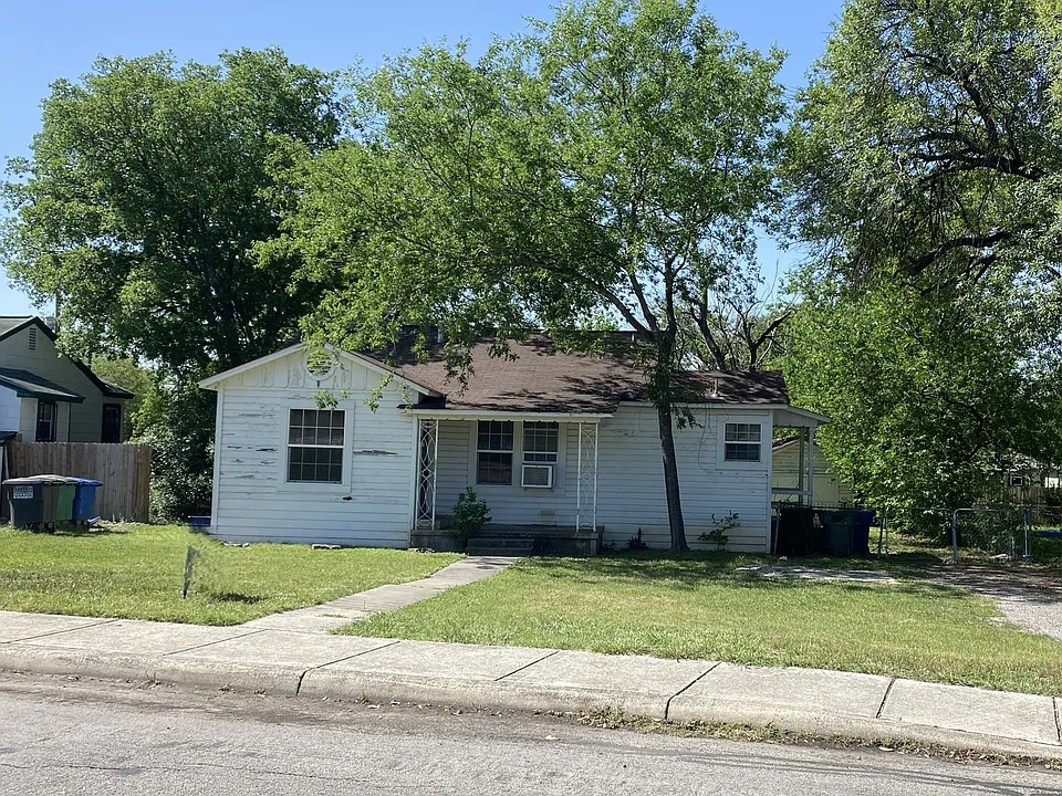 450 Overhill Dr