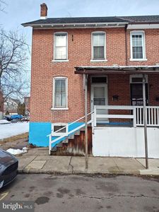 21 E Walnut St, Sellersville, PA, 18960