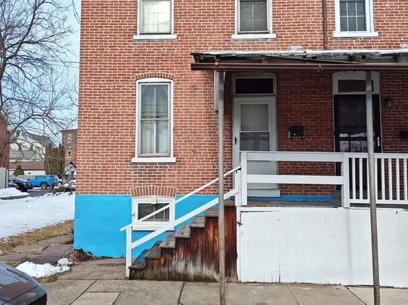 21 E Walnut St, Sellersville, PA 18960