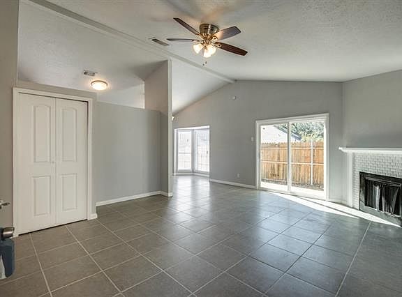 4th image of 2811 Galemeadow Dr