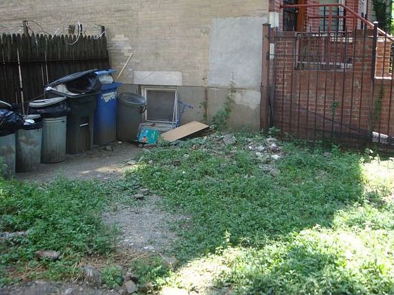 3rd image of 230 E 176th St