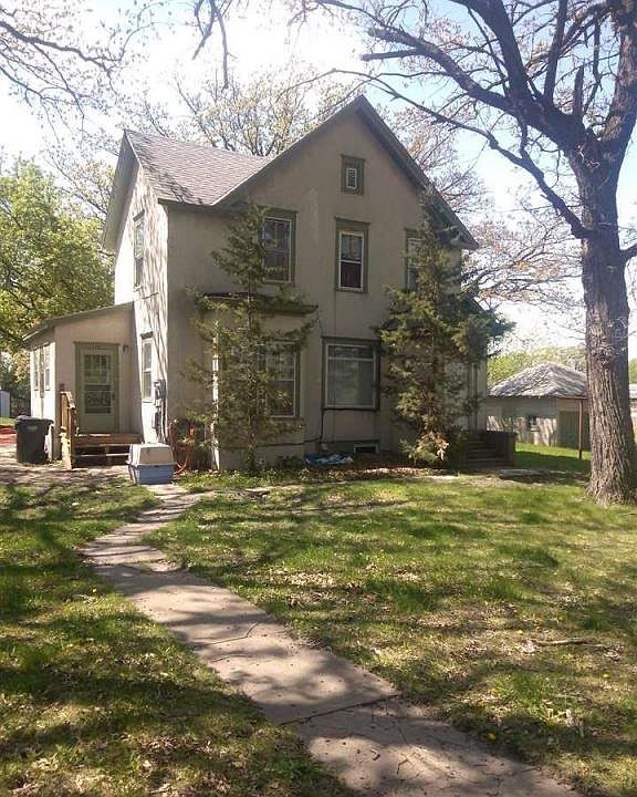 1st image of 713 7th St NW