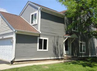 2726 Preston Ct, Aurora, IL 60502