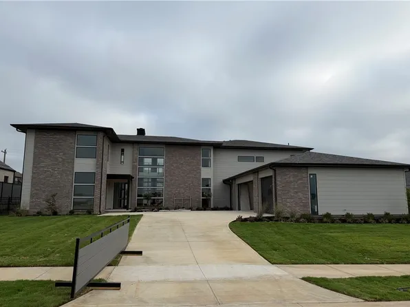6503 W Bluestar Rd, Cave Springs, AR 72718