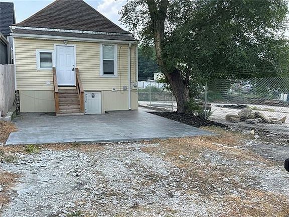 2nd image of 312 N 7th St