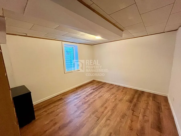 1641 W 82nd Pl — Photo 10