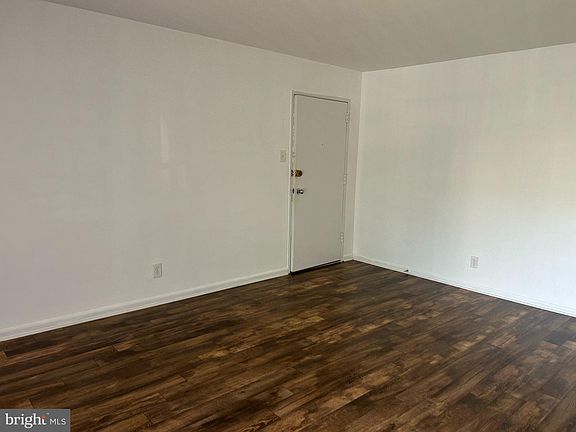 3rd image of 12652 Dara Dr APT 204