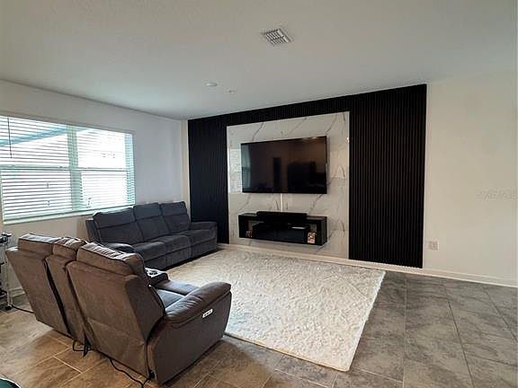 3rd image of 11924 BOLDFACE DRIVE