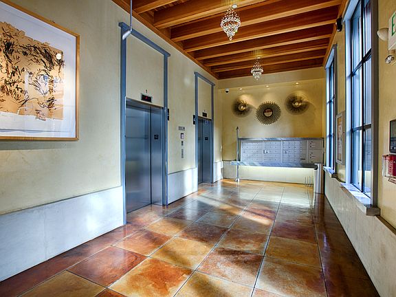 5th image of 333 Santana Row APT 330