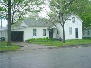 625 White Pigeon St, Constantine, MI 49042