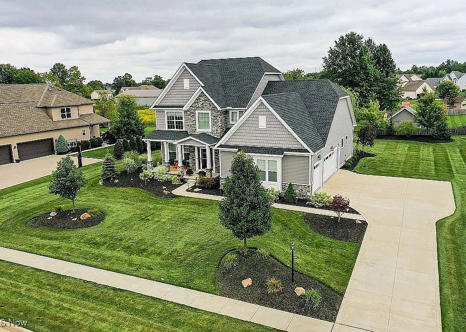 1st image of 6765 Deer Tail Dr