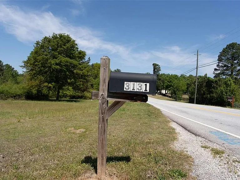 3131 Langley Rd — Photo 34