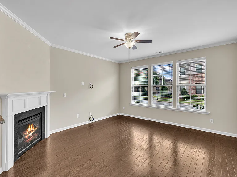1333 Alemany St — Photo 7