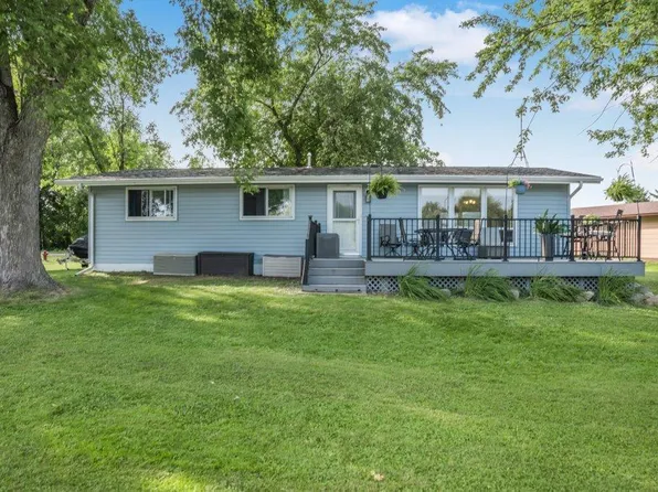 804 N Shore Dr, Waverly, MN 55390