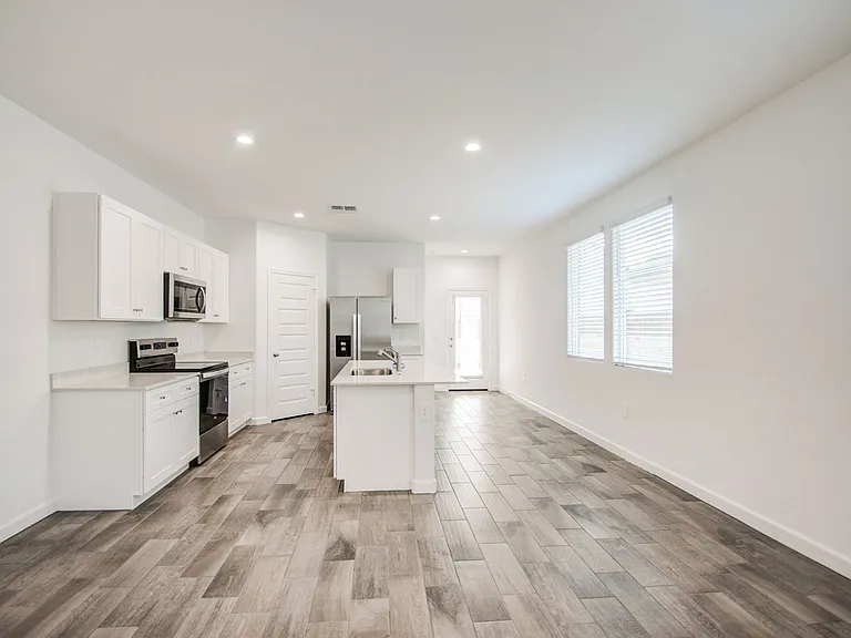 1749 W Stealth Ave — Photo 24