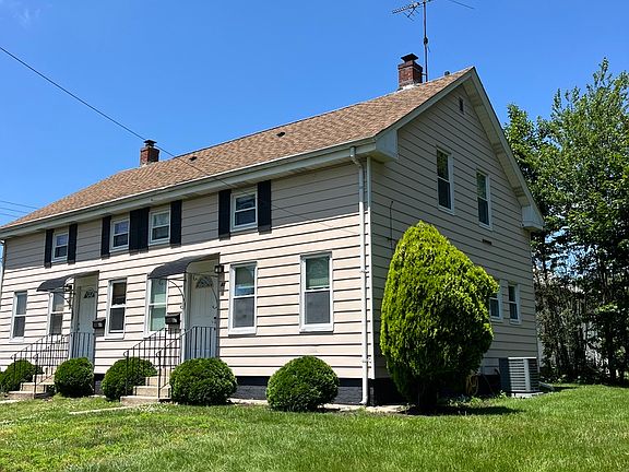 2nd image of 87 Dorrance St #87