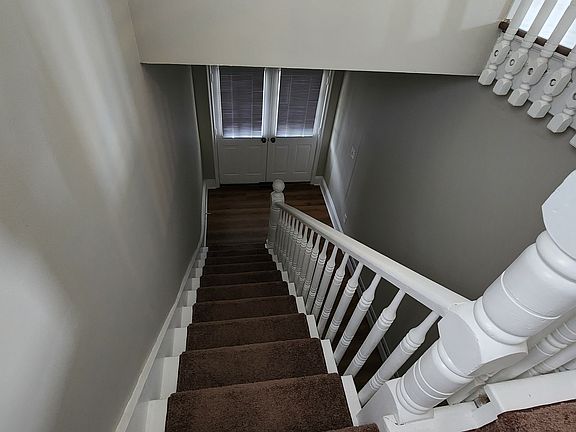 4th image of 187 Washington St Floor 2