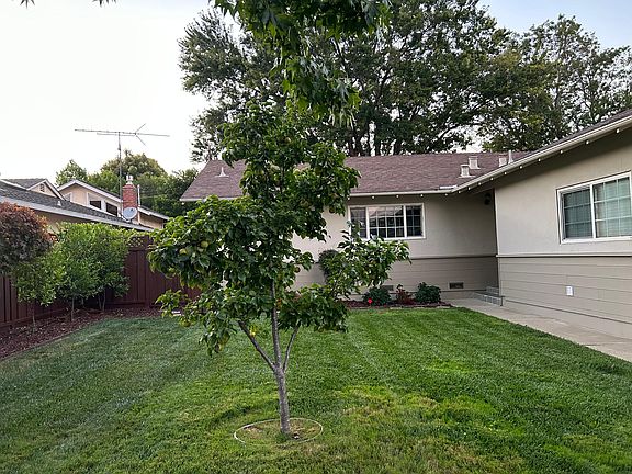 2nd image of 783 Clara Dr