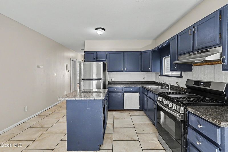 5th image of 81 N Allen Street