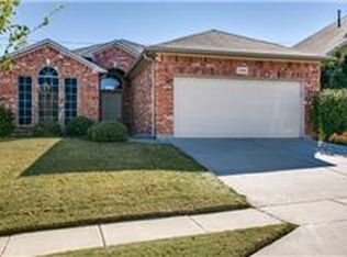 12816 Dorset Dr, Fort Worth, TX 76244