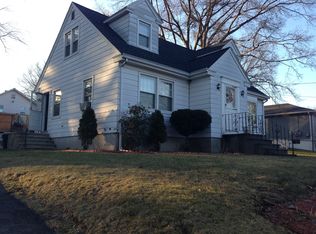 9 Ellenwood Rd, Millbury, MA 01527