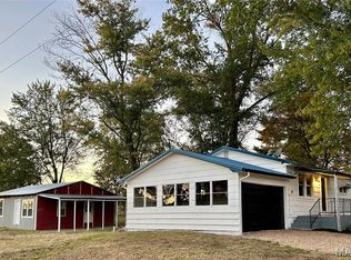2037 Happy Ln, Hermann, MO 65041