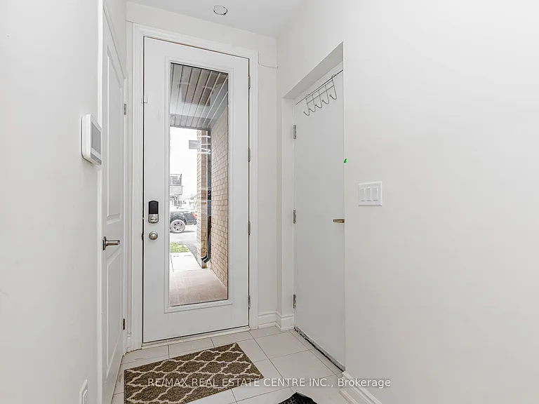 3 Marvin Ave — Photo 3