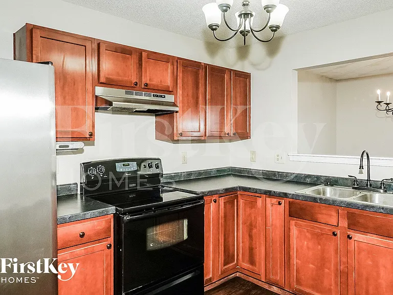 1181 Kenwood Dr — Photo 6