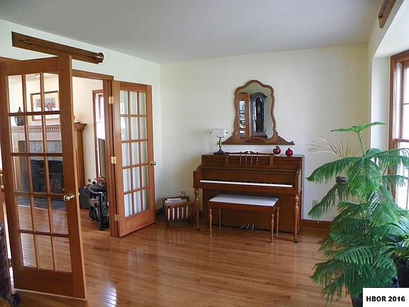 3rd image of 3205 Saddlebrook Dr