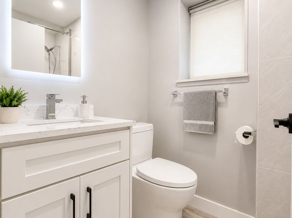 4 bedroom rental in Vancouver — photo 34
