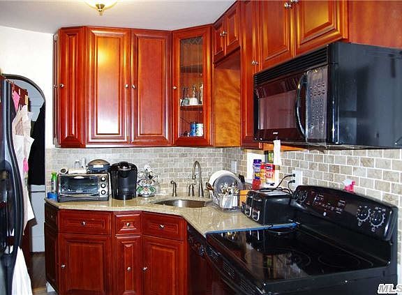 4th image of 8126 251st St
