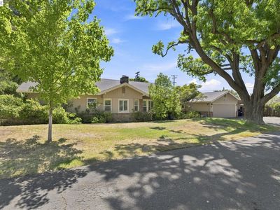 200 Greenwich Ln, Modesto, CA, 95350