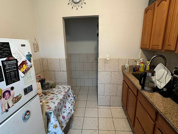 2nd image of 780 E 2nd St APT J