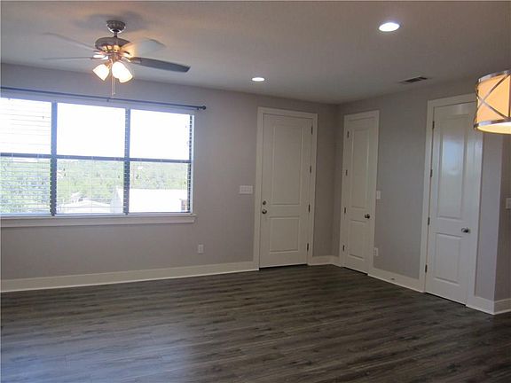 4th image of 15310 Storm Dr #201