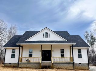 423 Ski St, Hohenwald, TN 38462