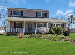 26 Hemlock Rd, Howell, NJ 07731