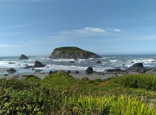 17191 S Passley Rd, Brookings, OR 97415